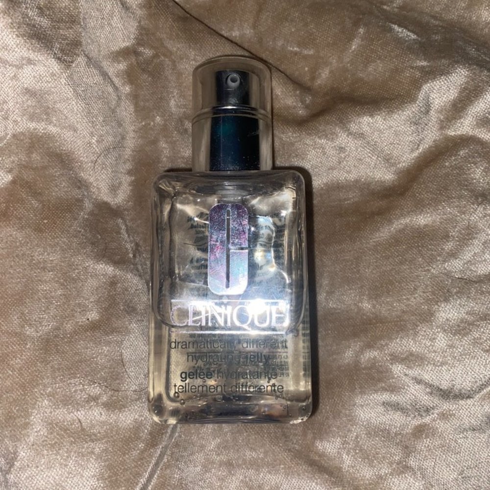 Clinique Dramatically Different Hydrating Jelly Moisturizer